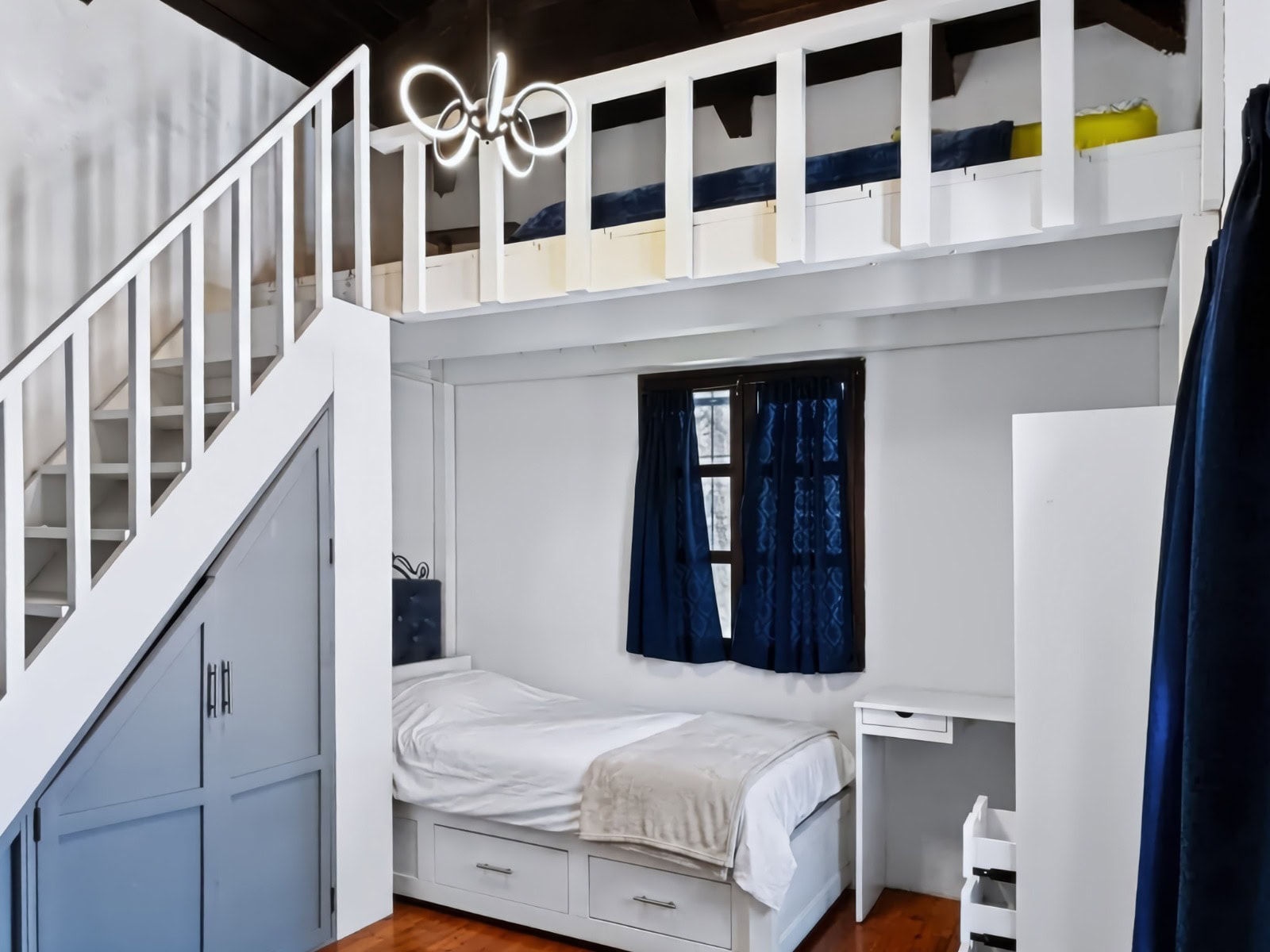 ENORME CASA DE 2 NIVELES EN VENTA EN SAN BARTOLOMÉ BECERRA