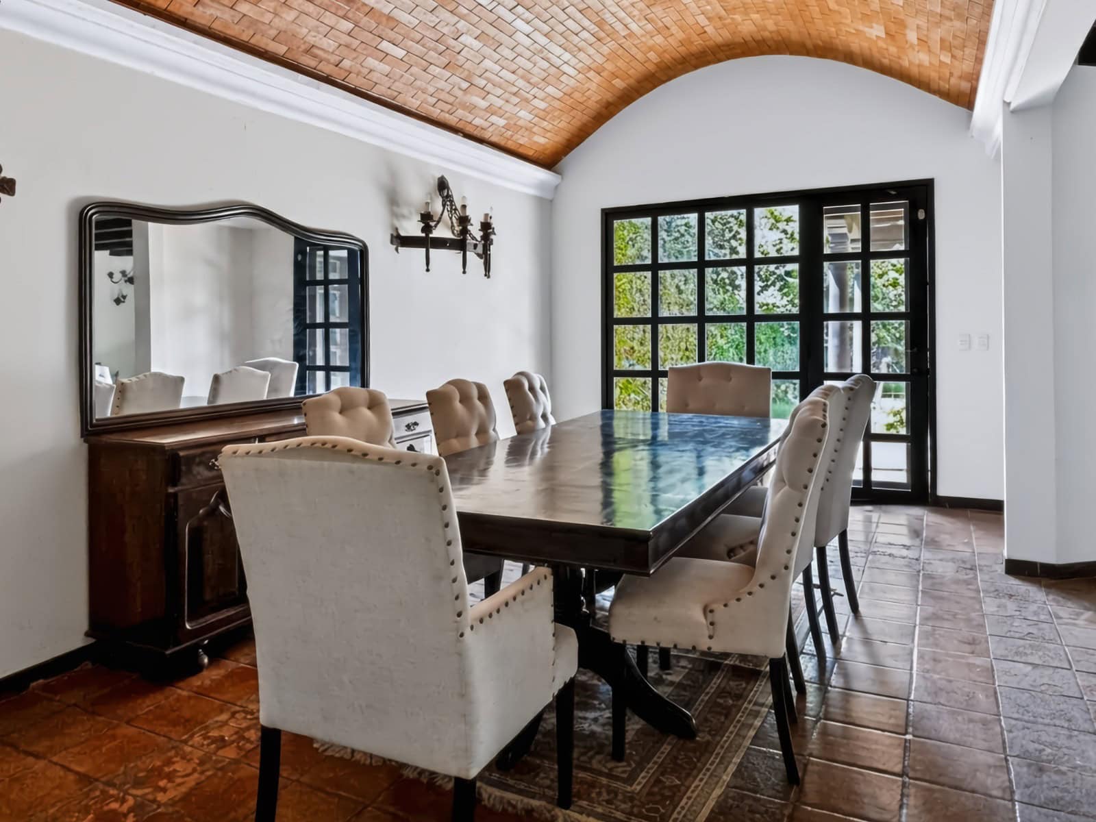ENORME CASA DE 2 NIVELES EN VENTA EN SAN BARTOLOMÉ BECERRA