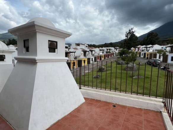 Furnished Home with Spectacular Volcano Views in Barrio Las Campanas – 3 bedrooms