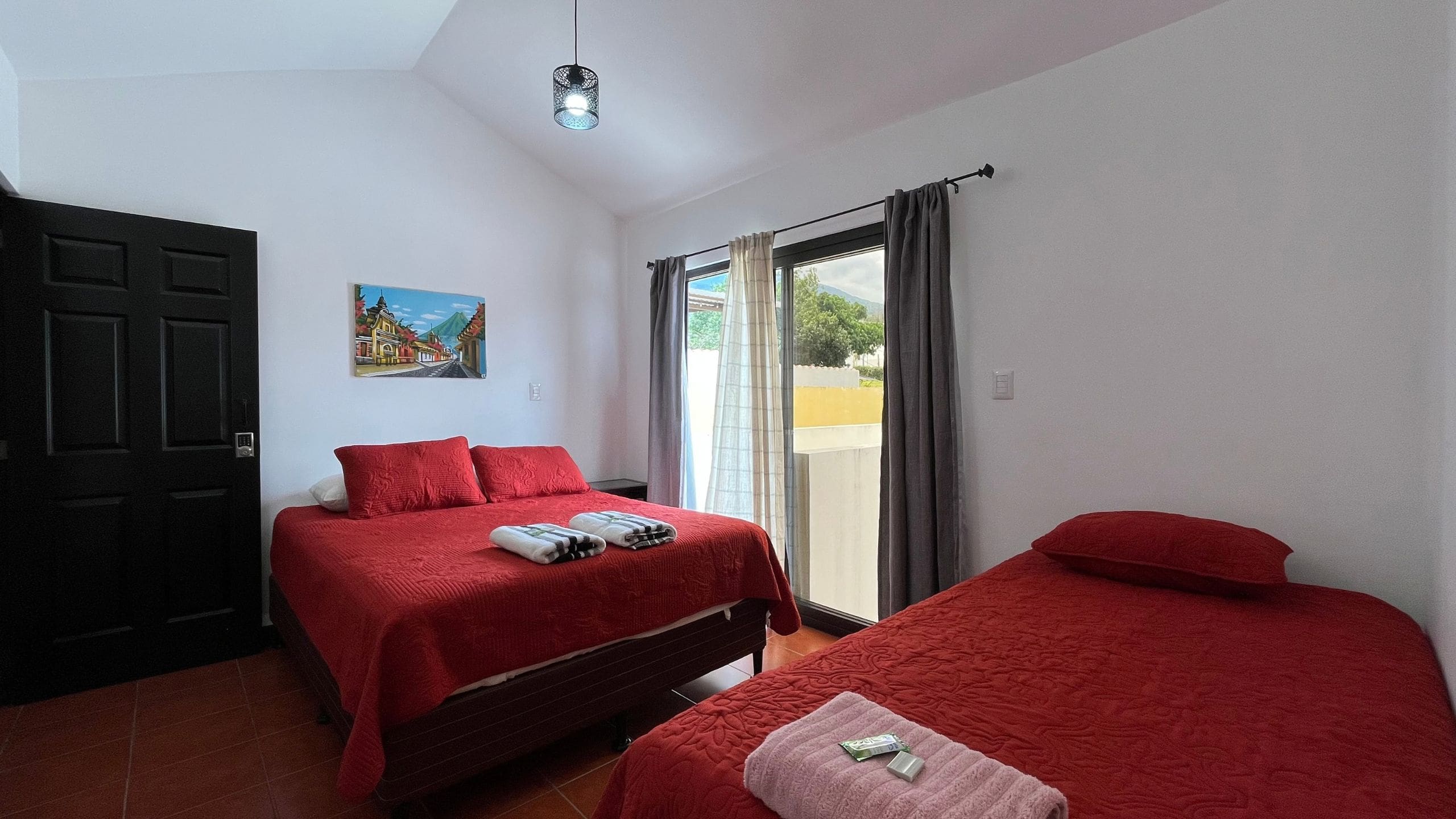 Casa amueblada de 3 habitaciones más estudio en alquiler, Barrio Las Campanas