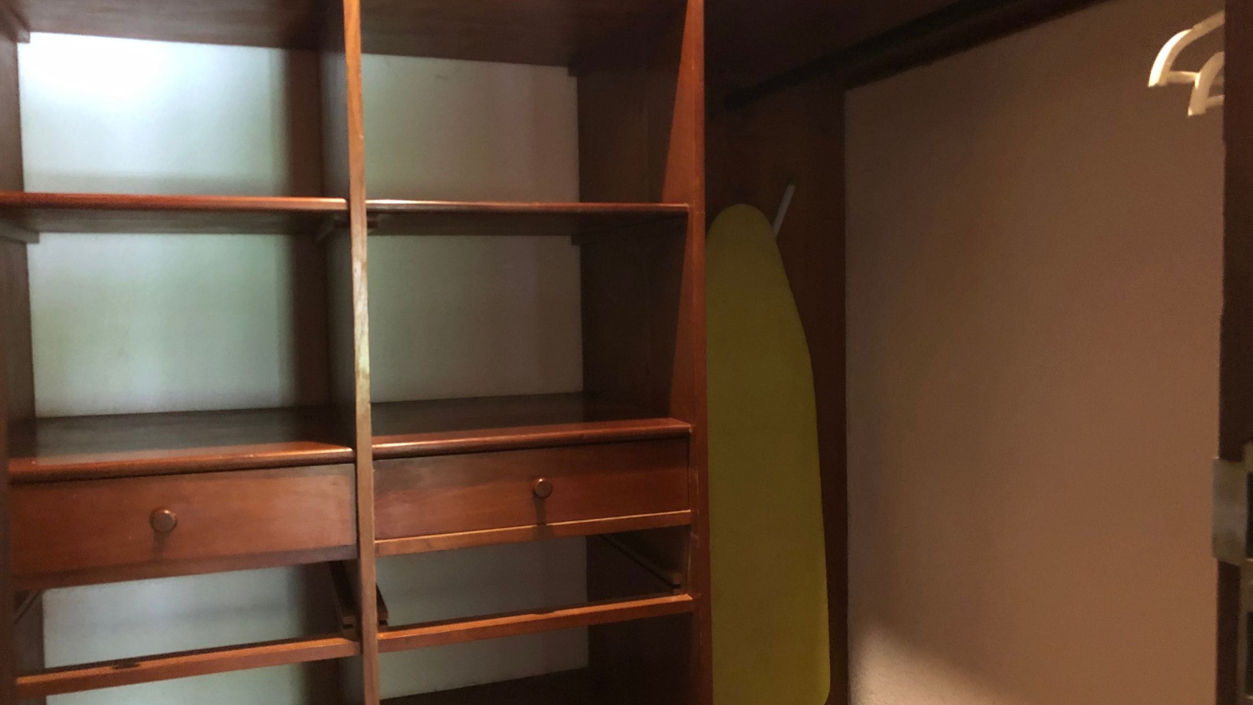 Charming Furnished Loft-Style Apartment in Gravileas | Available October 2026