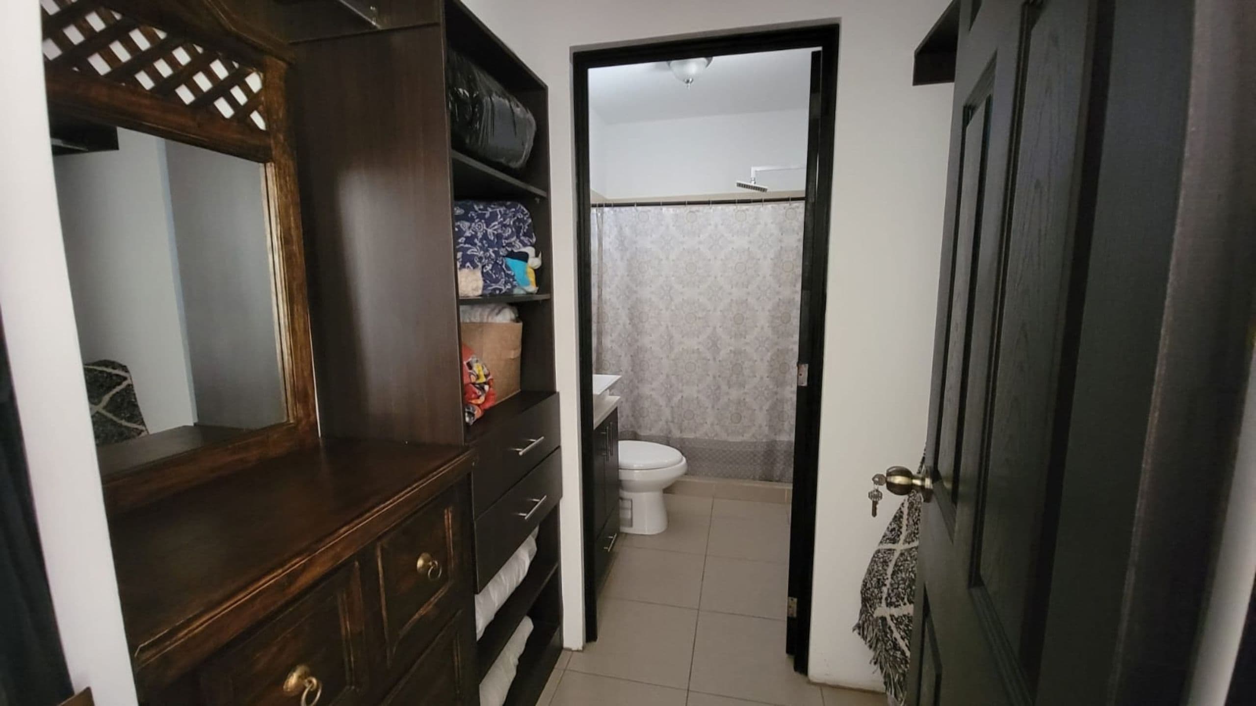13 4-Bedroom House for Rent in Barrio Las Campanas – Available for a 6-Month Lease