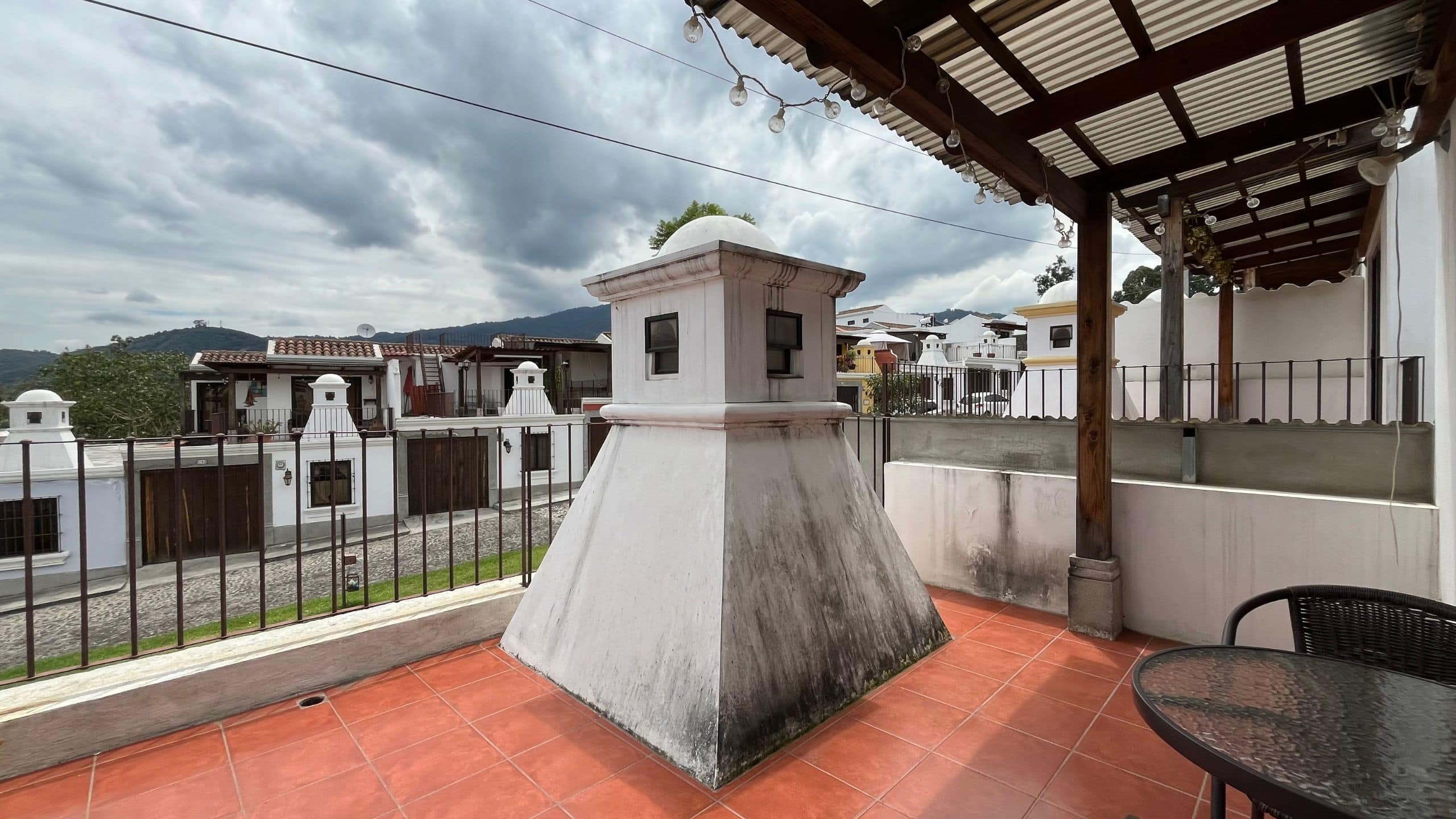 Casa amueblada de 3 habitaciones más estudio en alquiler, Barrio Las Campanas