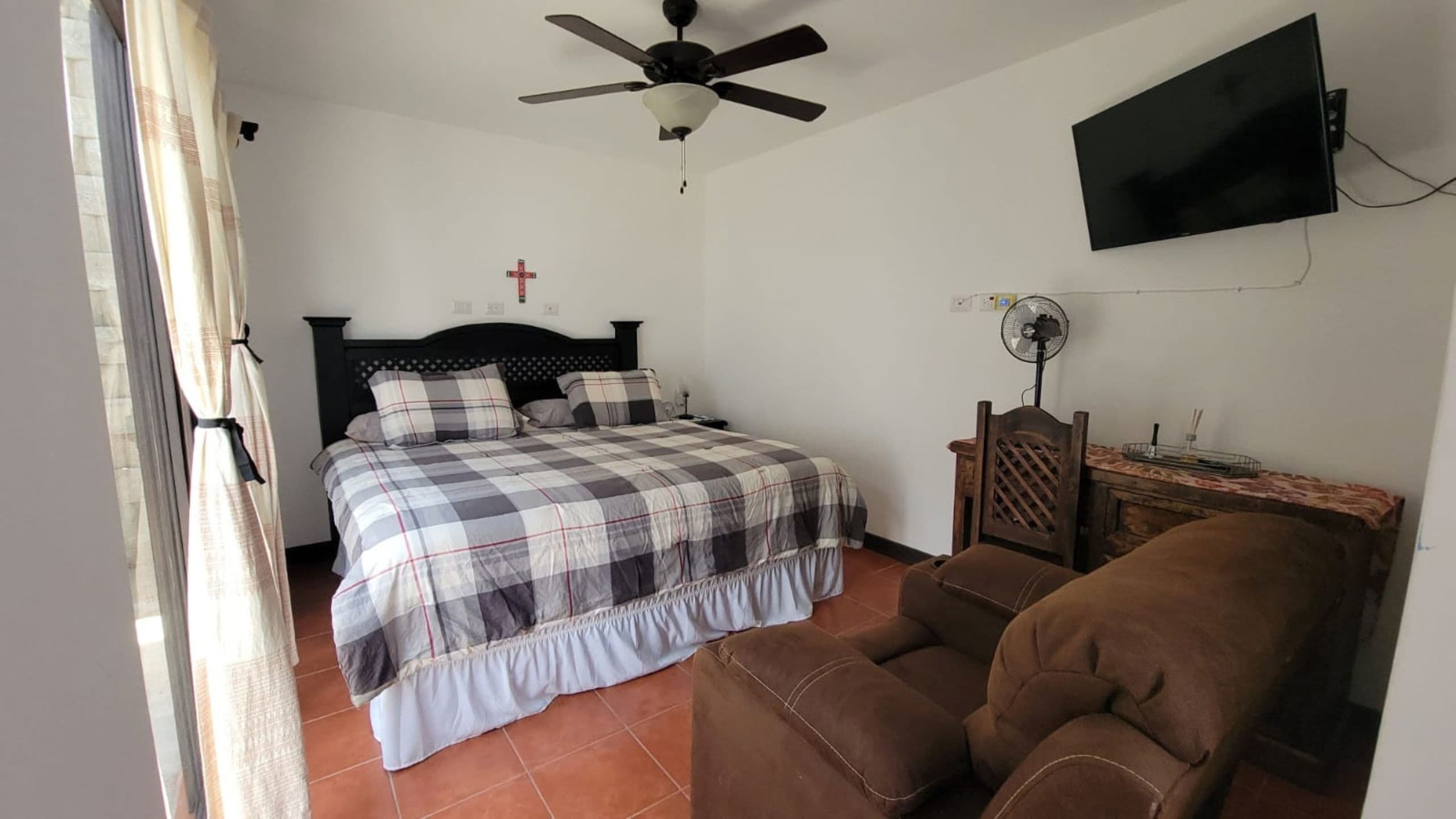 3 4-Bedroom House for Rent in Barrio Las Campanas – Available for a 6-Month Lease