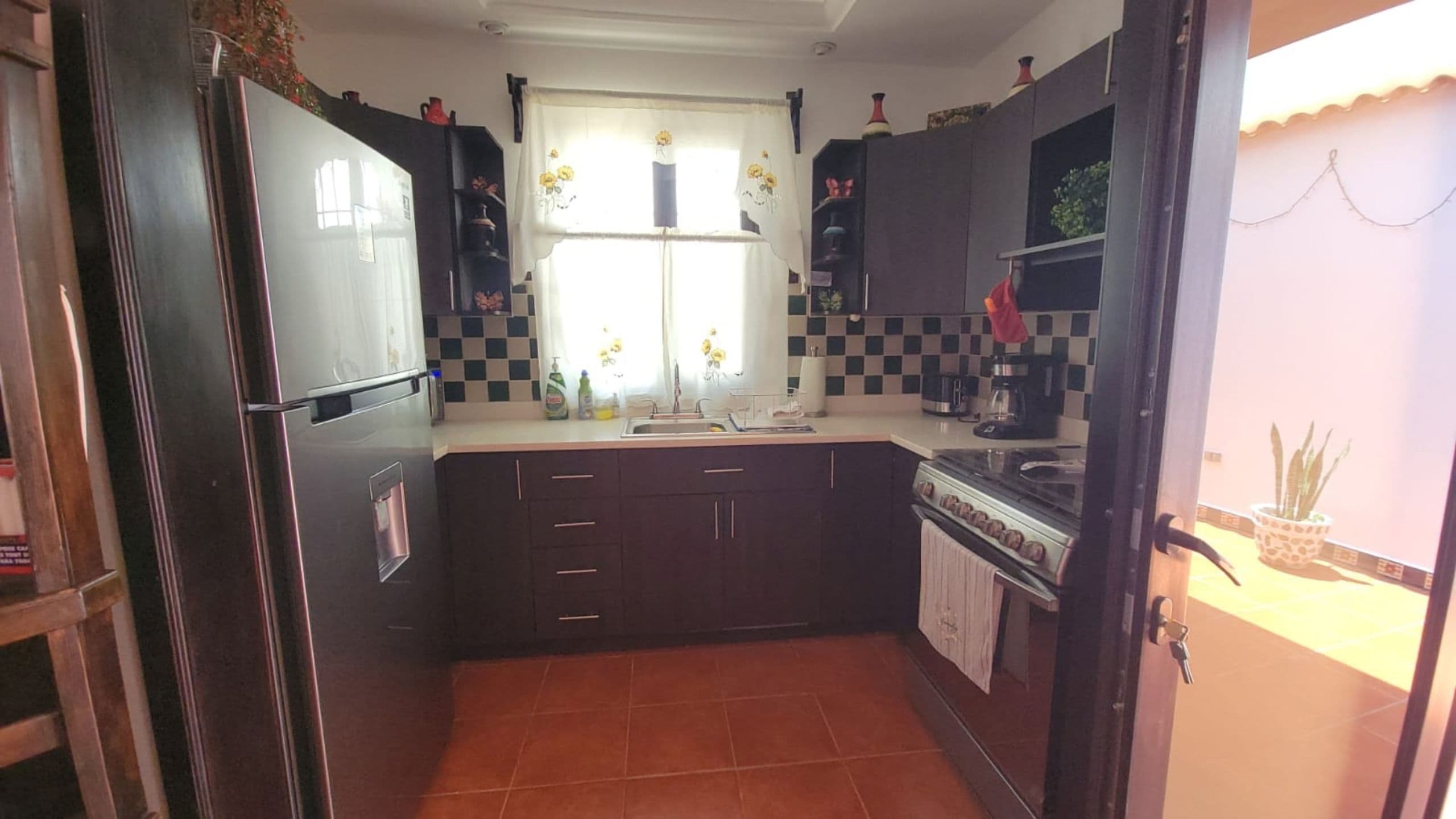 6 4-Bedroom House for Rent in Barrio Las Campanas – Available for a 6-Month Lease