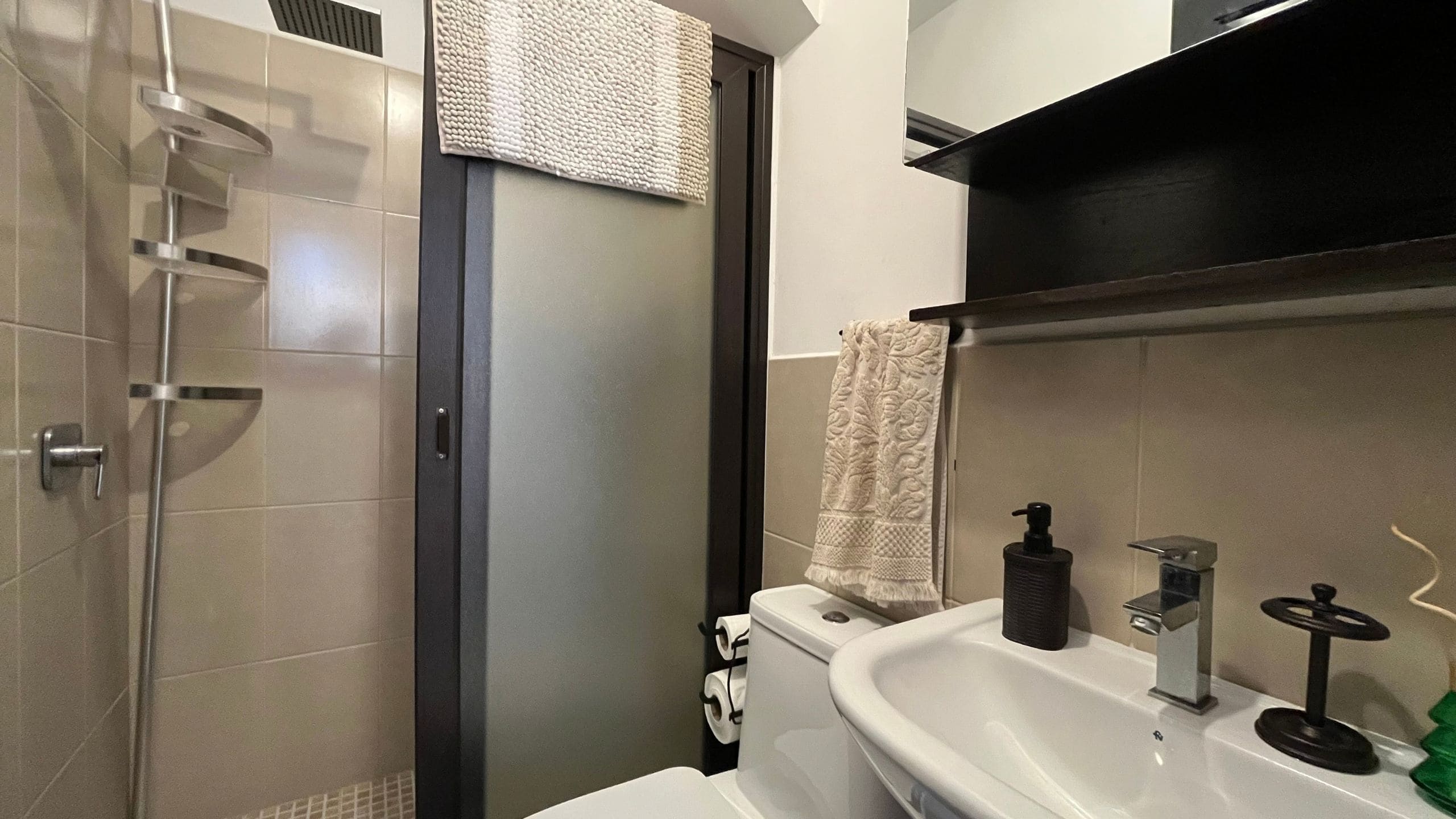 Furnished Home with Spectacular Volcano Views in Barrio Las Campanas – 3 bedrooms