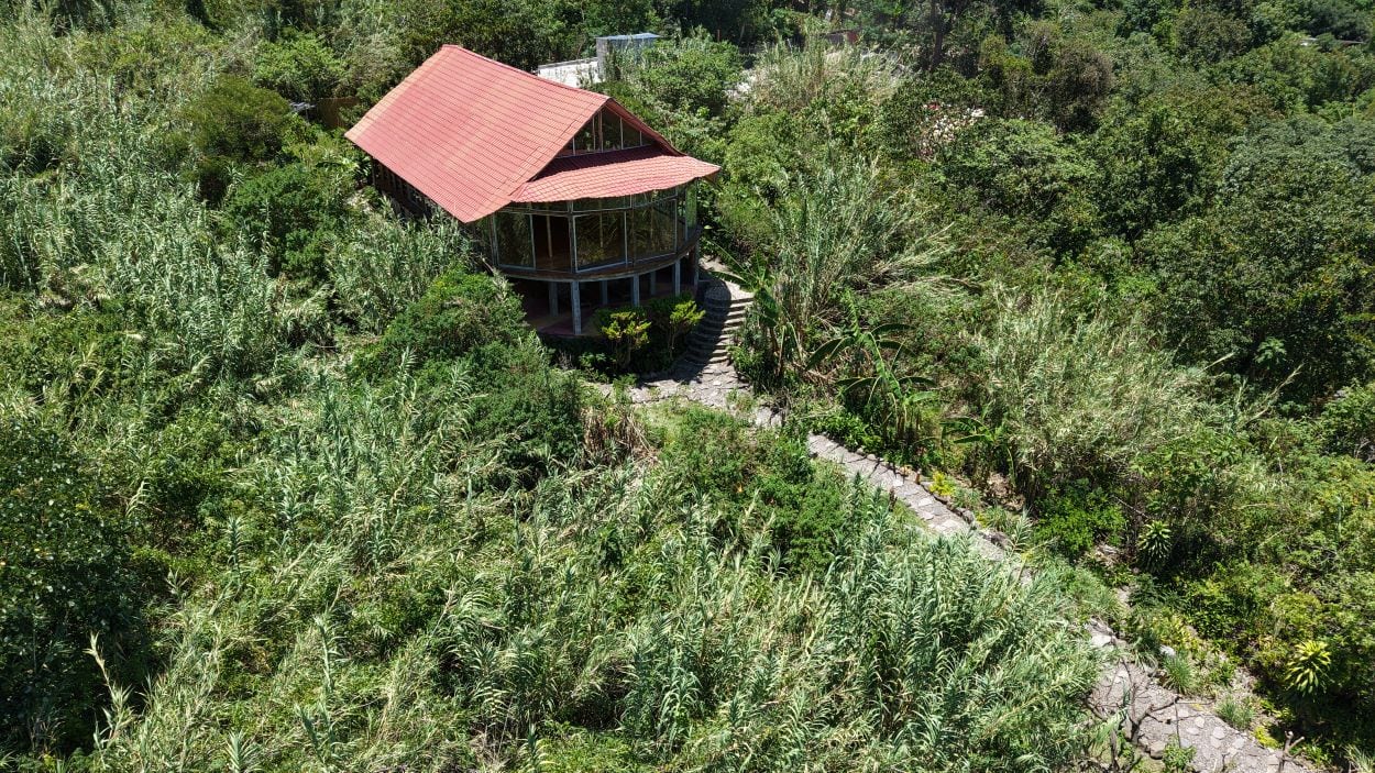 Propiedad llave en mano de 1.5 manzanas (10,522 m²) en venta