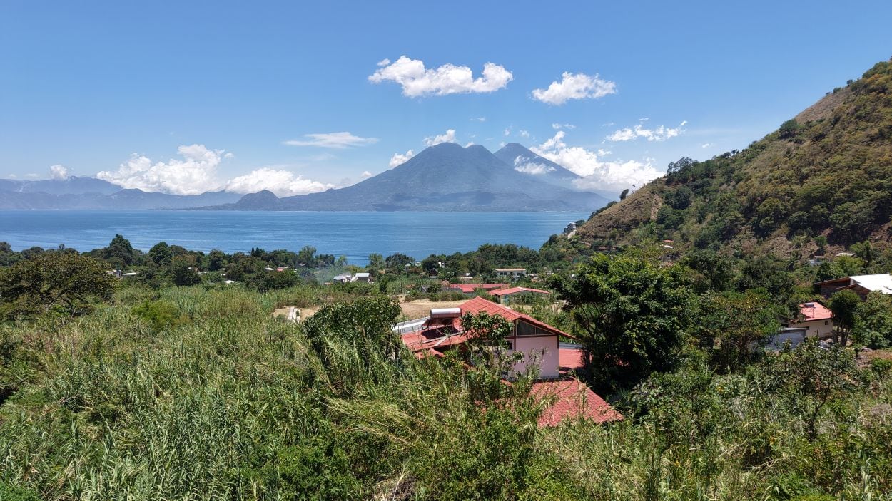 Propiedad llave en mano de 1.5 manzanas (10,522 m²) en venta