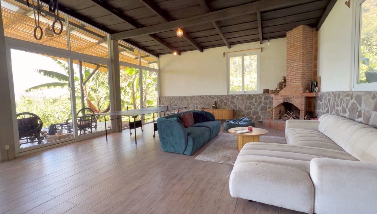 Propiedad llave en mano de 1.5 manzanas (10,522 m²) en venta