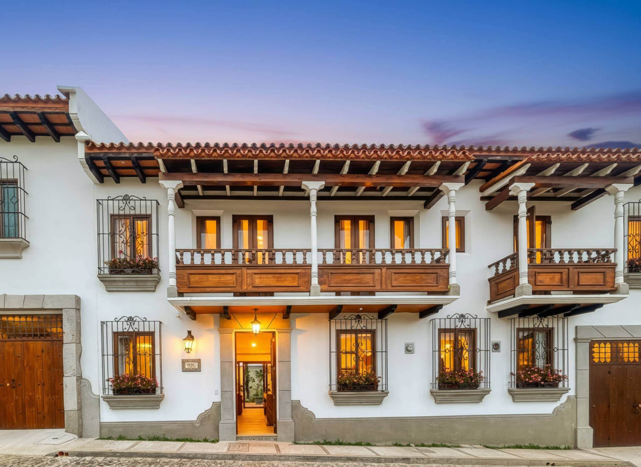 New Construction 4 Bedroom Colonial Home with Pool, Ciudad Vieja, Near Antigua Guatemala