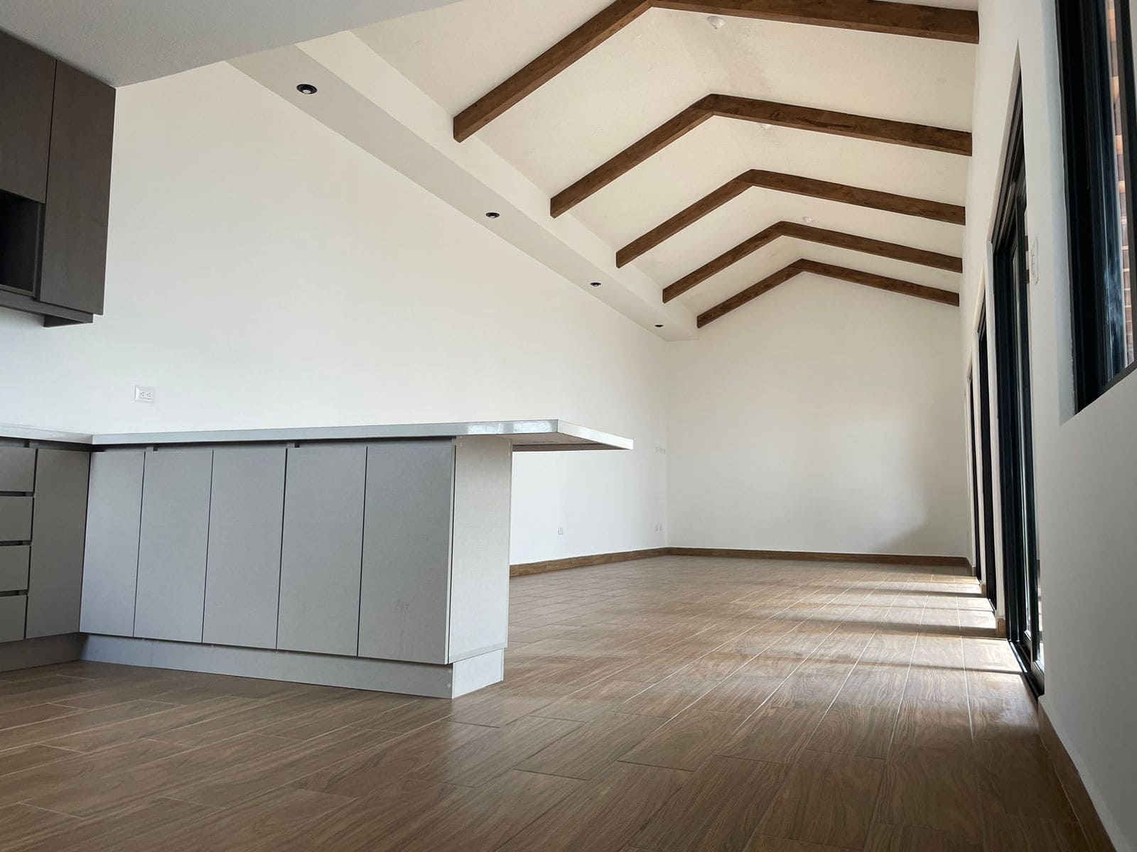 Casa Nueva con Vistas a los Volcanes