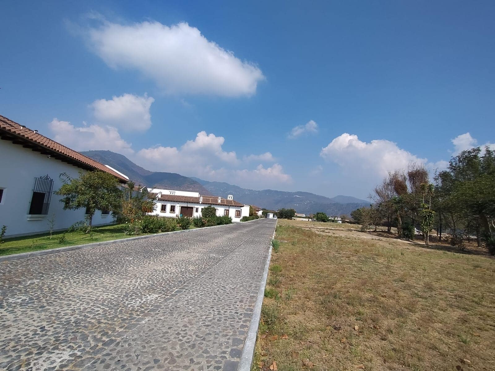 Lot for Sale in Jardines de la Azotea – Antigua Guatemala