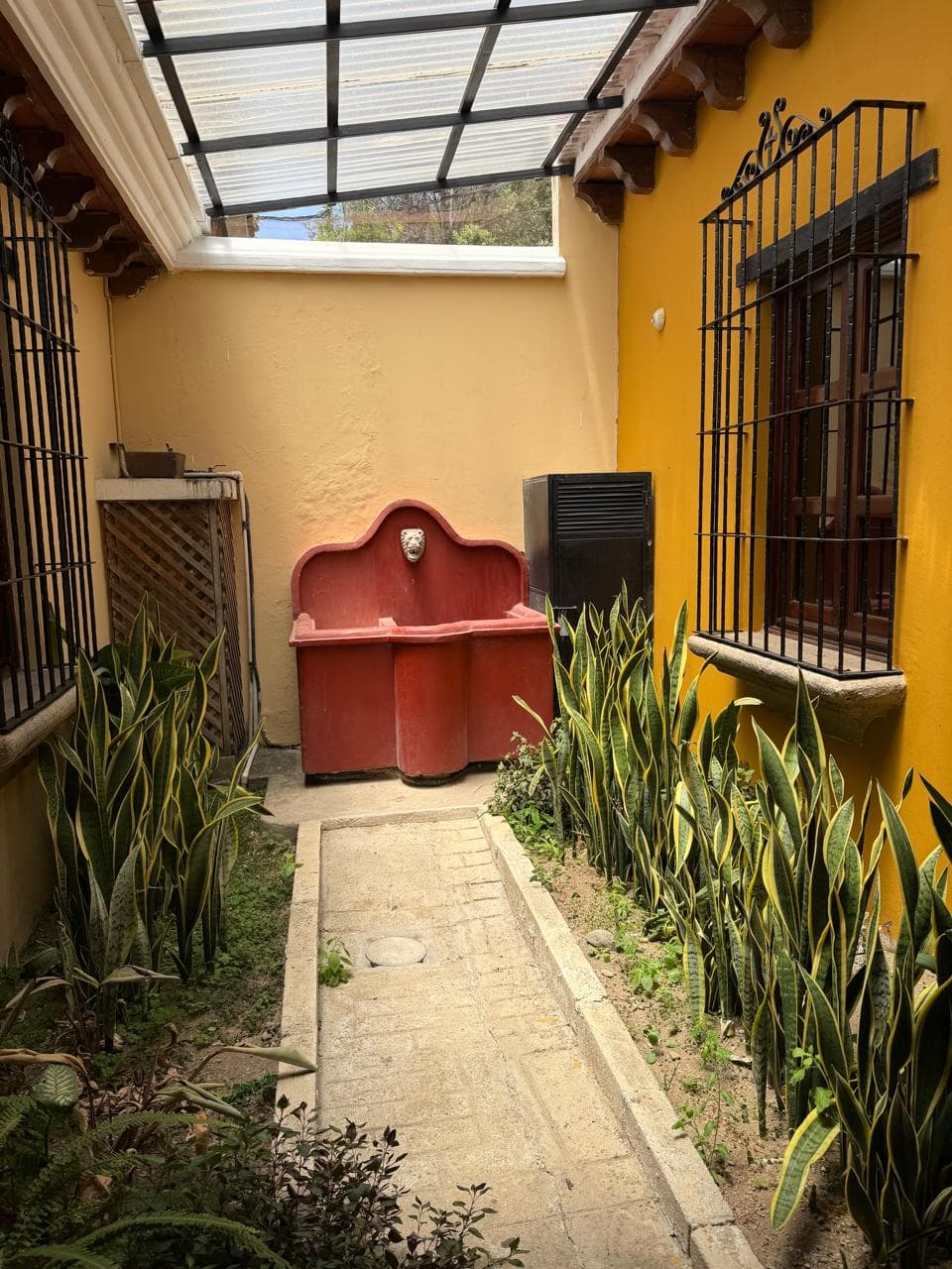 Single-Level 4-Bedroom Home for Rent in a Private Gated Community, Antigua Guatemala
