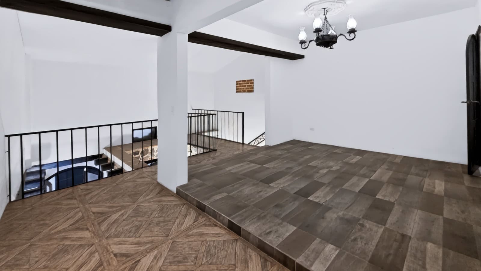 WhatsApp Image 2026-09-14 at 14.57.51 (15) Prime Commercial & Multi-Unit Hospitality Asset on Calle Ancha | 8-Unit Flexible Footprint