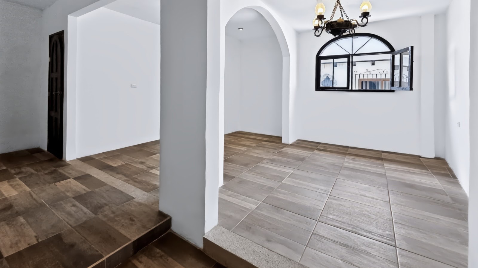 WhatsApp Image 2026-09-14 at 14.57.51 (9) Prime Commercial & Multi-Unit Hospitality Asset on Calle Ancha | 8-Unit Flexible Footprint