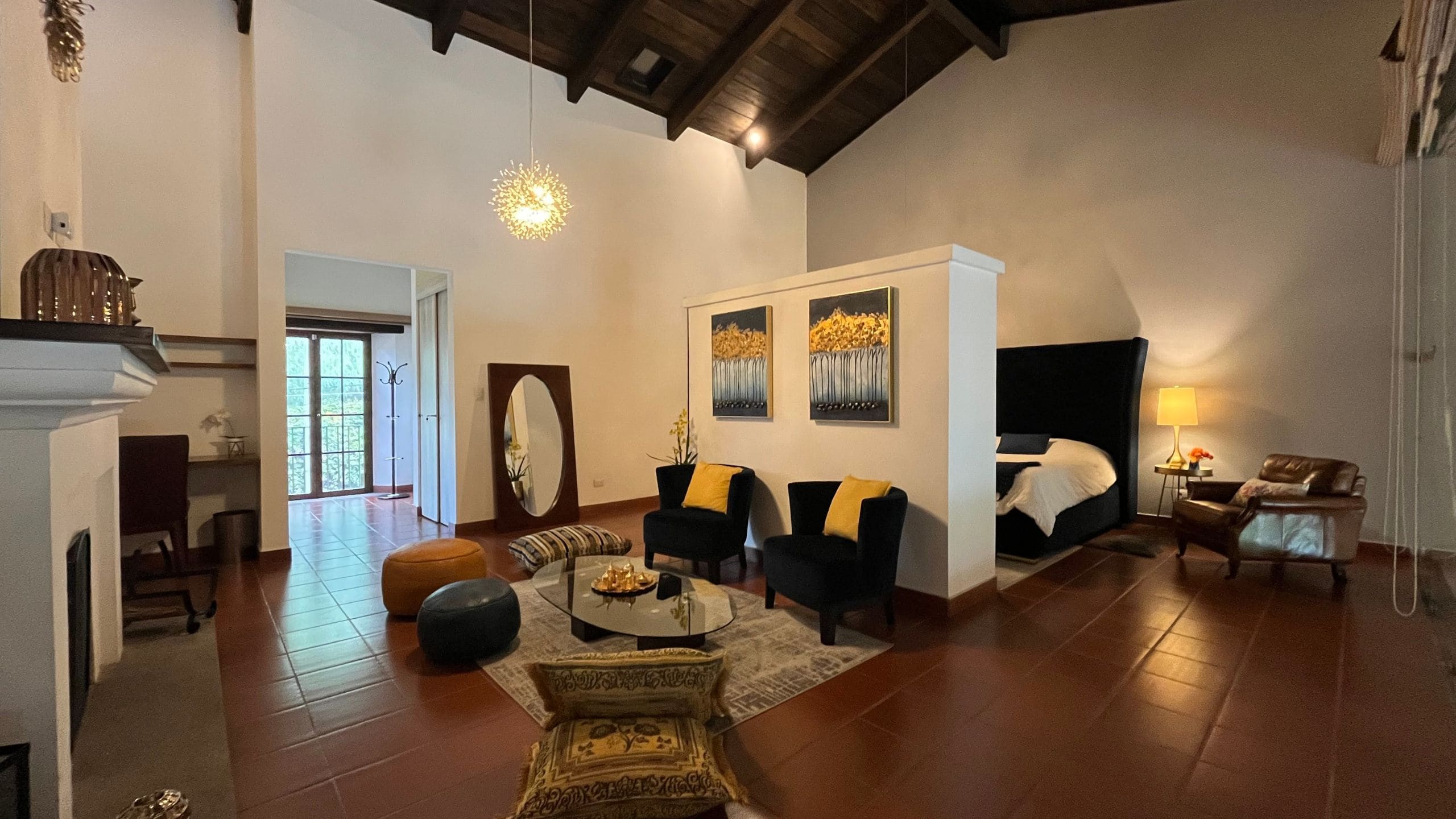 2-Bedroom + studio – House for Rent in El Monasterio, El Panorama, Antigua Guatemala
