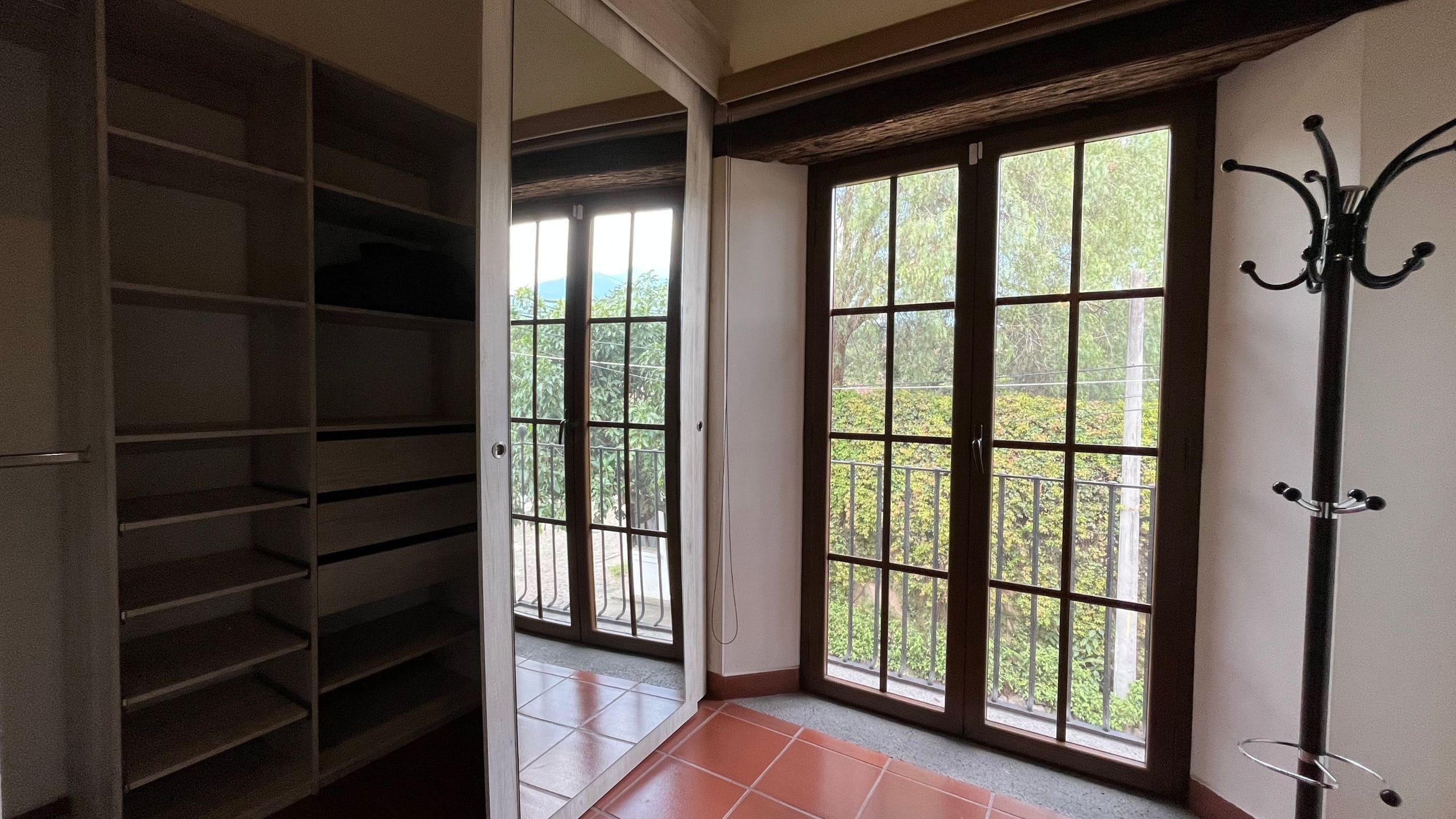 2-Bedroom + studio – House for Rent in El Monasterio, El Panorama, Antigua Guatemala