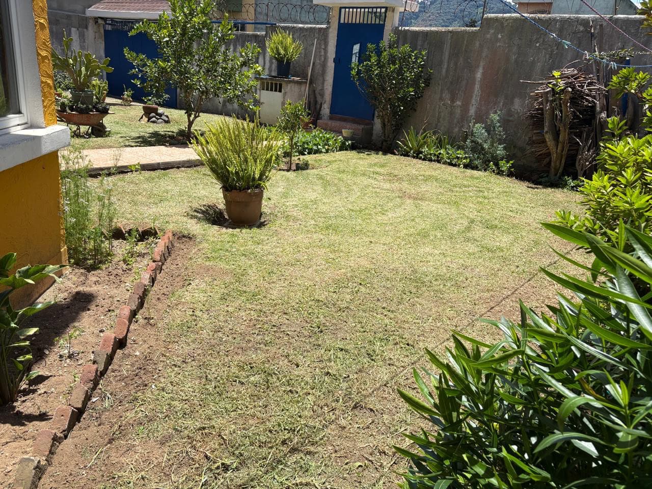 Jardin 2 Casa en venta en Santa Lucia Milpas Altas, Área de San Lucas, foto 2