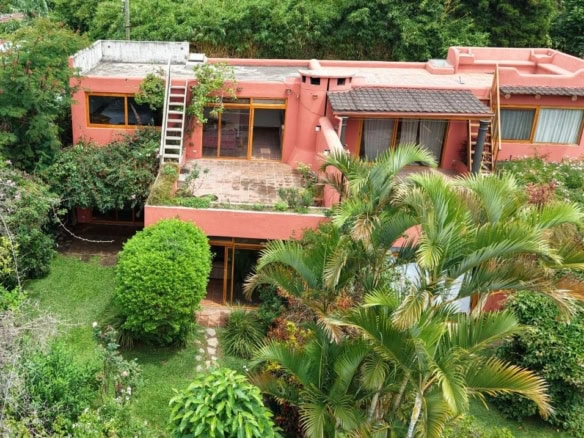 Two Bed House For Sale in Pana